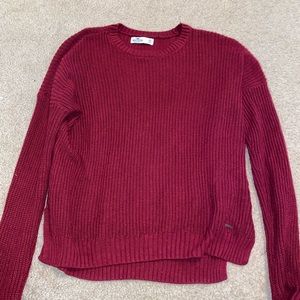 maroon hollister sweater